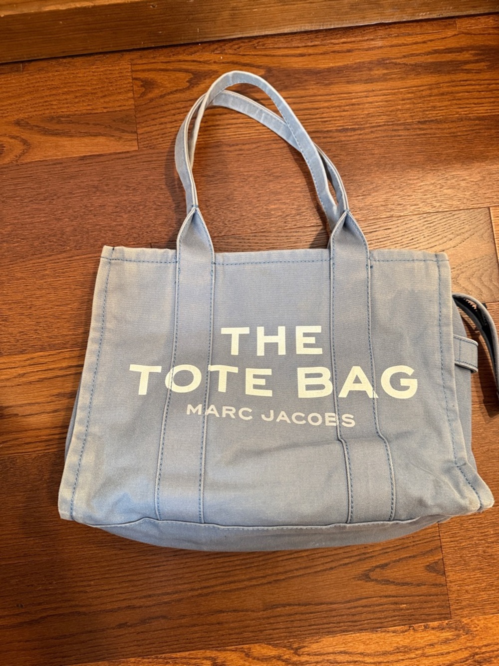Marc Jacobs The Tote Bag